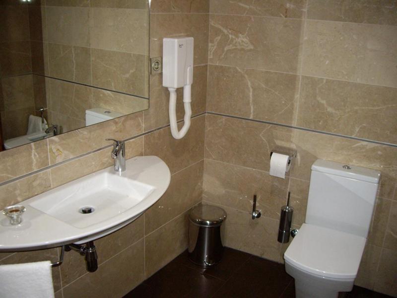 Hotel San Sebastian Hospederia Cieza Phòng bức ảnh