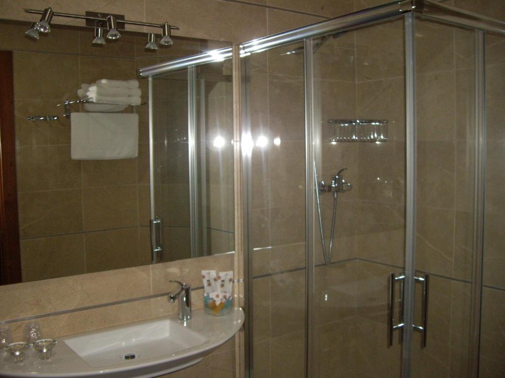 Hotel San Sebastian Hospederia Cieza Phòng bức ảnh